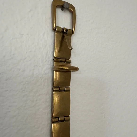 Vintage - Gold metal belt 42 & 1/2 inches long - Picture 3 of 4